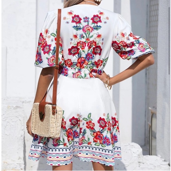 Boho Floral Print Puff Sleeve Dress Without Belt - Picture 3 of 5
